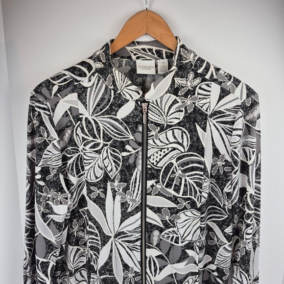 Weekends by Chicos Black White Floral Zip Front Jacket Womens Size 1 Lightweight - Picture 3 of 11